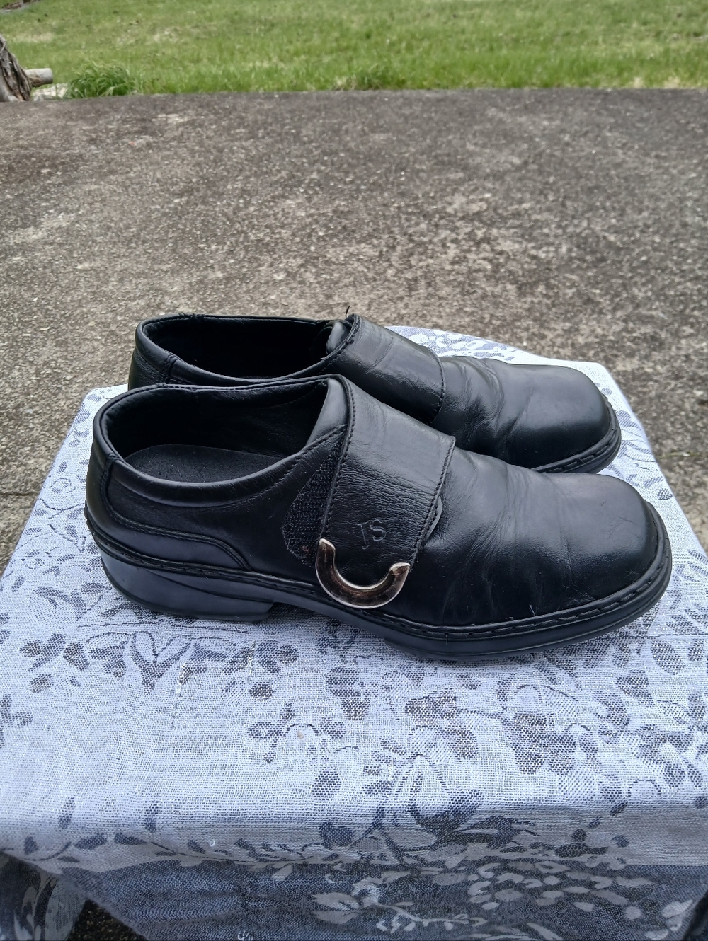 Josef Seibel Women's Size 38 Black Leather Slip-On Shoes with Decorative Buckle - Picture 6 of 9